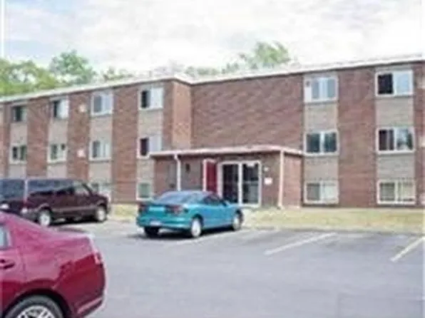 2110 Phillips Rd APT 24, New Bedford, MA 02745