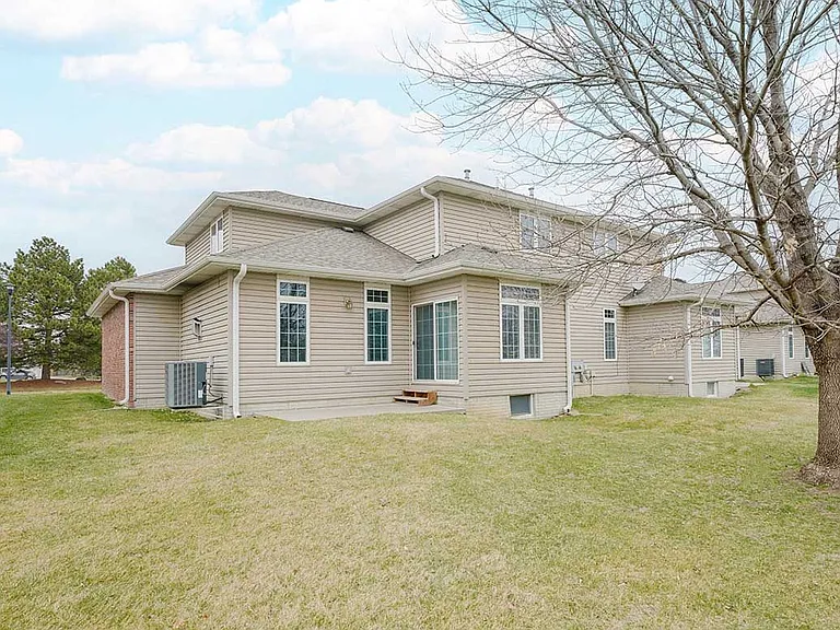 You'll love all the space our yards offer.