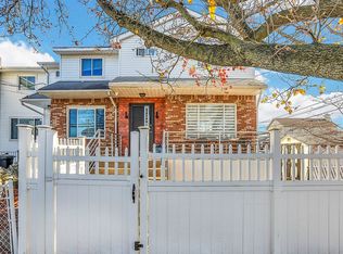211 Quintard St, Staten Island, NY 10305