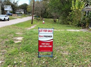 301 Goldenrod St, Houston, TX 77009