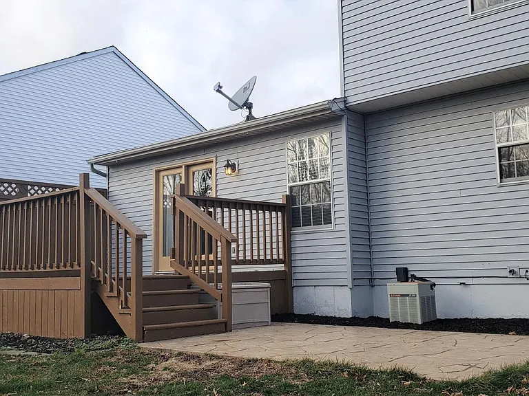 2193 Jarrow Dr — Photo 21