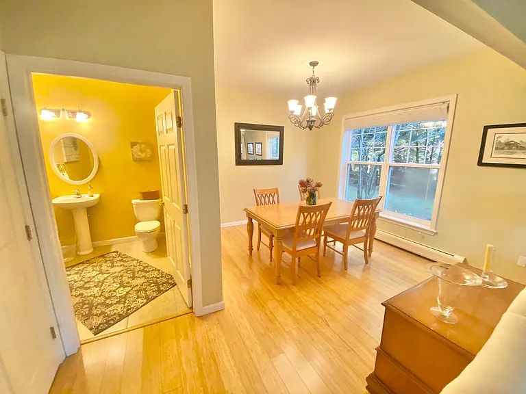 22 Irene Ave — Photo 8