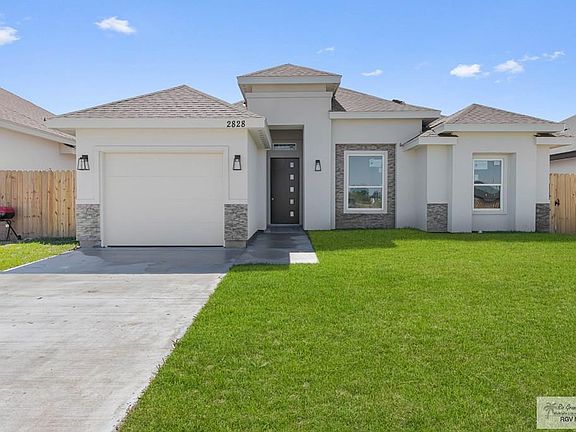 2nd image of 2828 Douglas Way