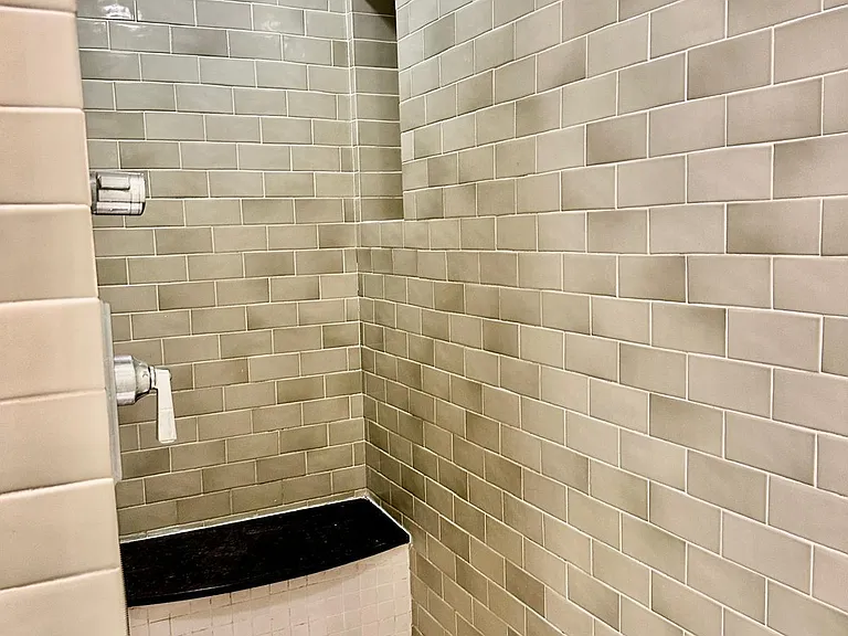 259 Kansas Ave — Photo 19