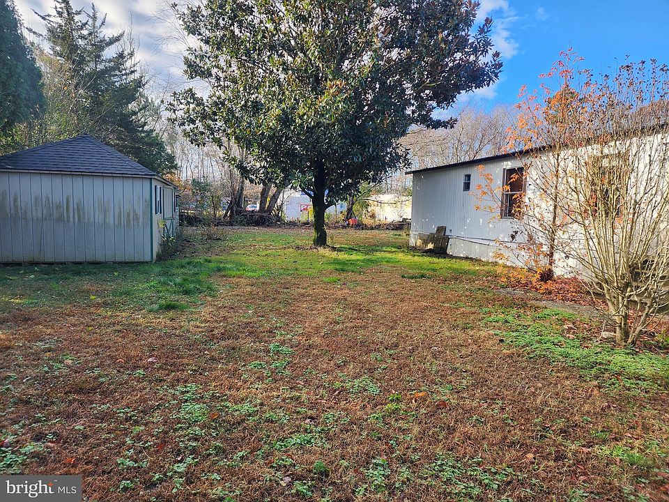 2nd image of 28450 W Springside Dr