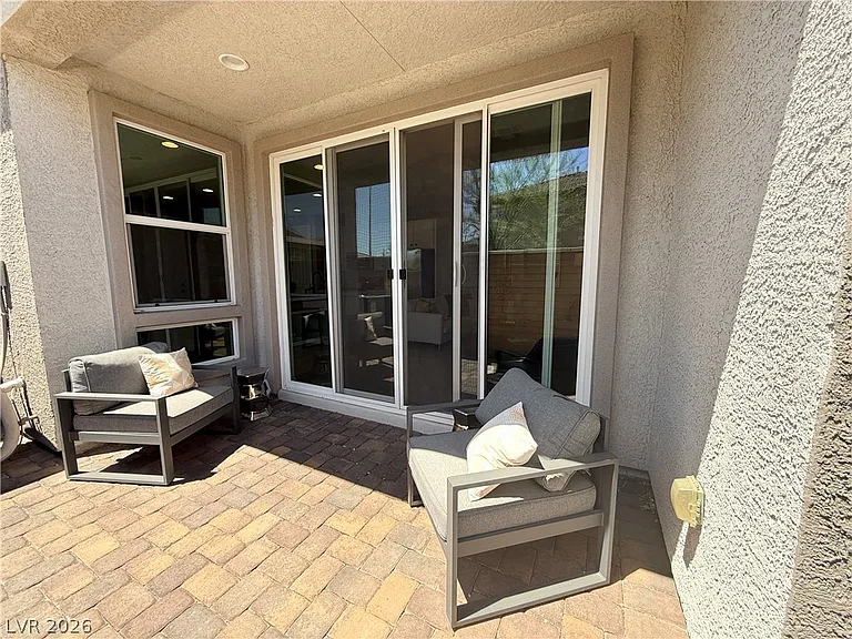 916 Cottonwood Hill Pl — Photo 32