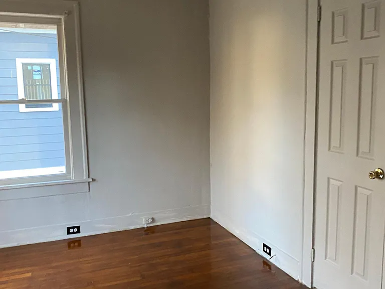 383 Hopkins St SW — Photo 10