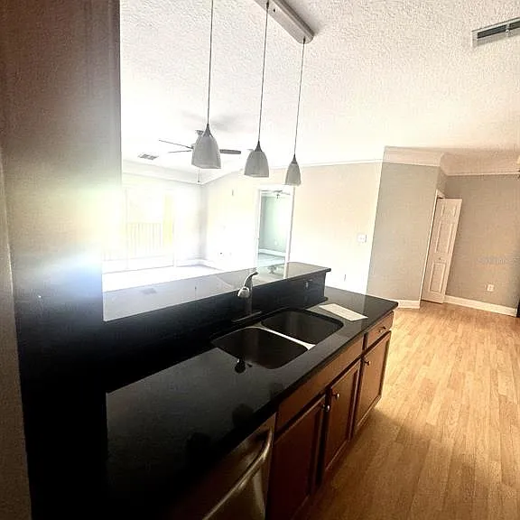 5483 Vineland Rd #10309 — Photo 11