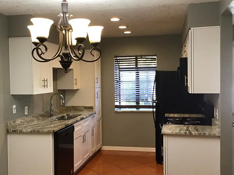 1438 El Paso Ave — Photo 5