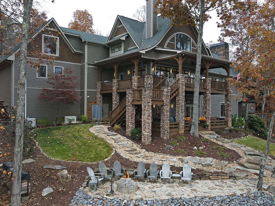 1st image of 193 Lakeshore Dr