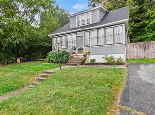 19 Doris St, Worcester, MA 01606