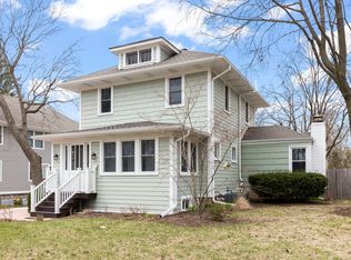 5409 Webster St, Downers Grove, IL 60515