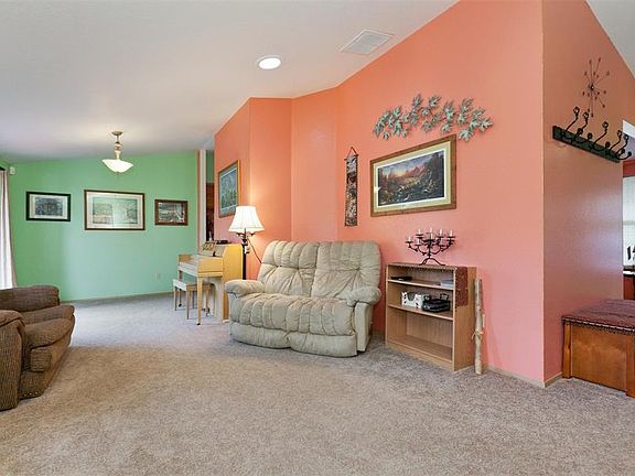 5th image of 506 N Indiana Ave