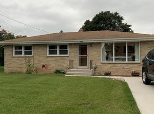 3018 Mill Rd, Sheboygan, WI 53083