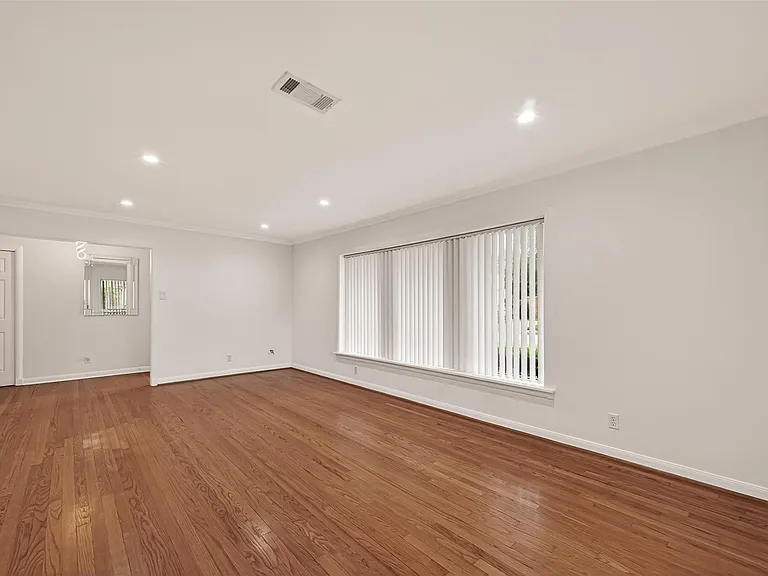 5666 Overbrook Ln — Photo 7