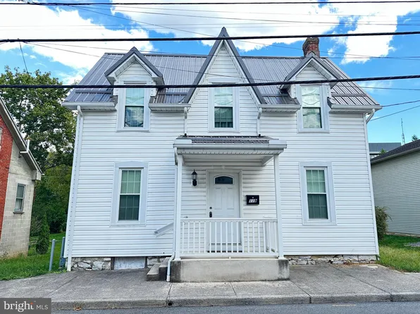 119 S Fayette St, Mercersburg, PA 17236