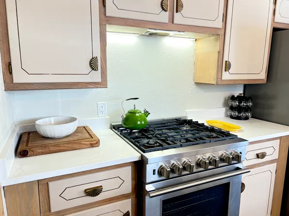 1529 E Hanson Cir, Stillwater, OK 74075