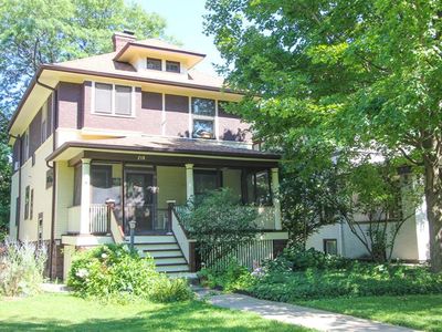 210 N Taylor Ave, Oak Park, IL, 60302