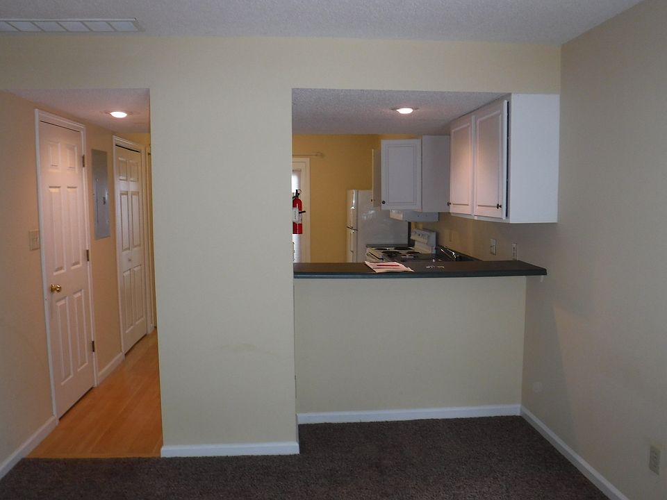 1st image of 817 E Sherwood Hills Dr