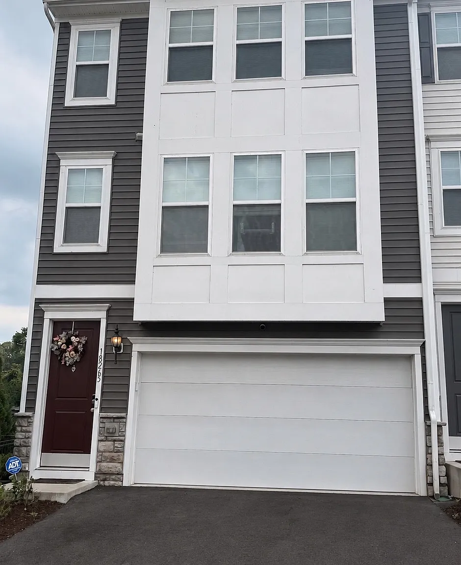 18265 Summit Pointe Dr — Photo 1