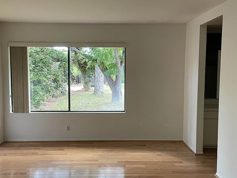 405 Golden West Ave — Photo 11
