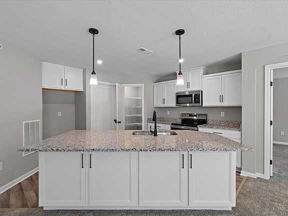 3rd image of 5882 Parkview Ln #66204