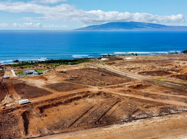 1714 Waianukole Pl #A, Lahaina, HI 96761