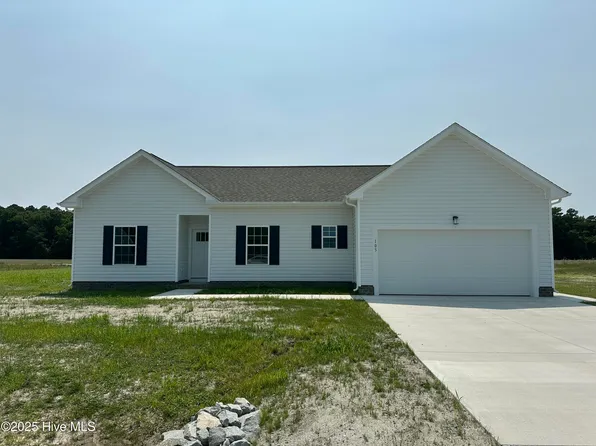 105 Yadkin Drive, Shawboro, NC 27973