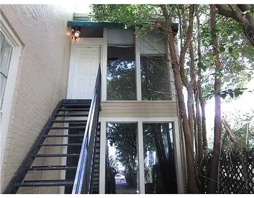 Building Photo - 1524 Euterpe St #E
