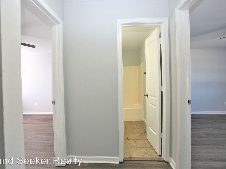 1st image of 6121 Harvey St