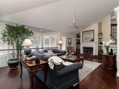 722 Pleasant Oak Drive, Oregon, WI, 53575