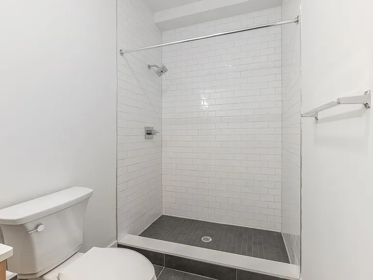 1525 Ridge Ave #301 — Photo 14