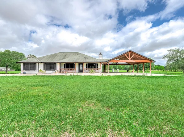 1095 County Road 423, Alvin, TX 77511