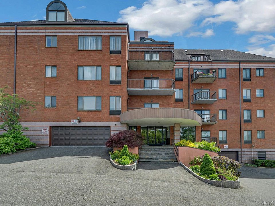 1st image of 24 Ray Place #1-4