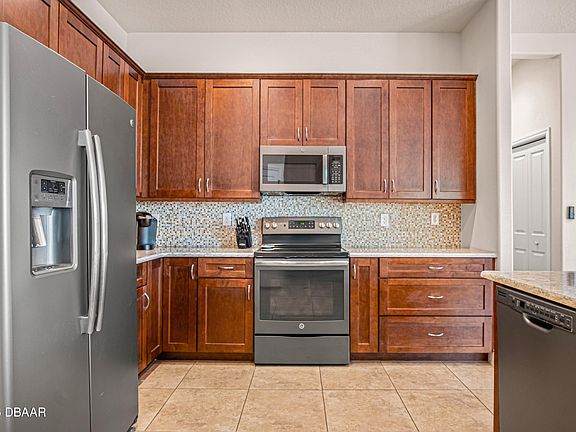 3rd image of 2938 Sereno Pointe Dr