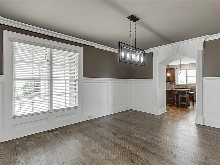 4612 Grandview Pkwy — Photo 4