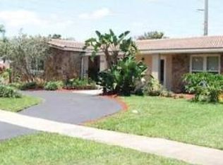 5525 Jefferson St, Hollywood, FL 33021