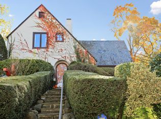 20 Robbin Hill Rd, Scarsdale, NY 10583