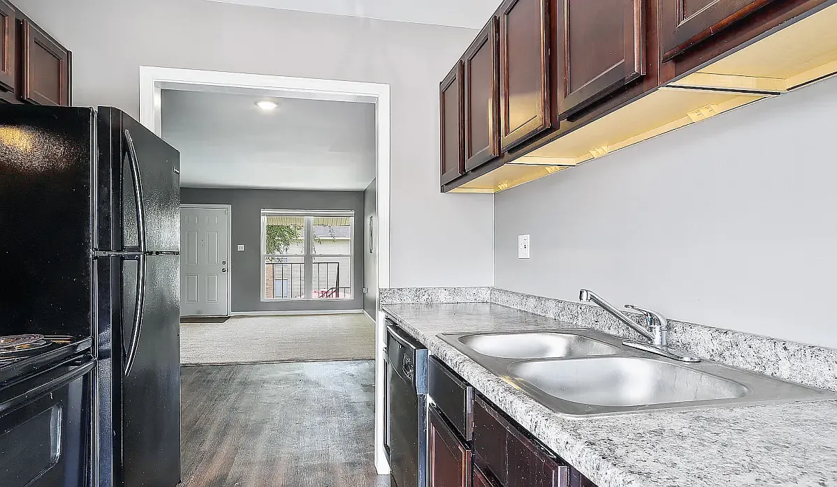 Scarlet Oak Village — Photo 1