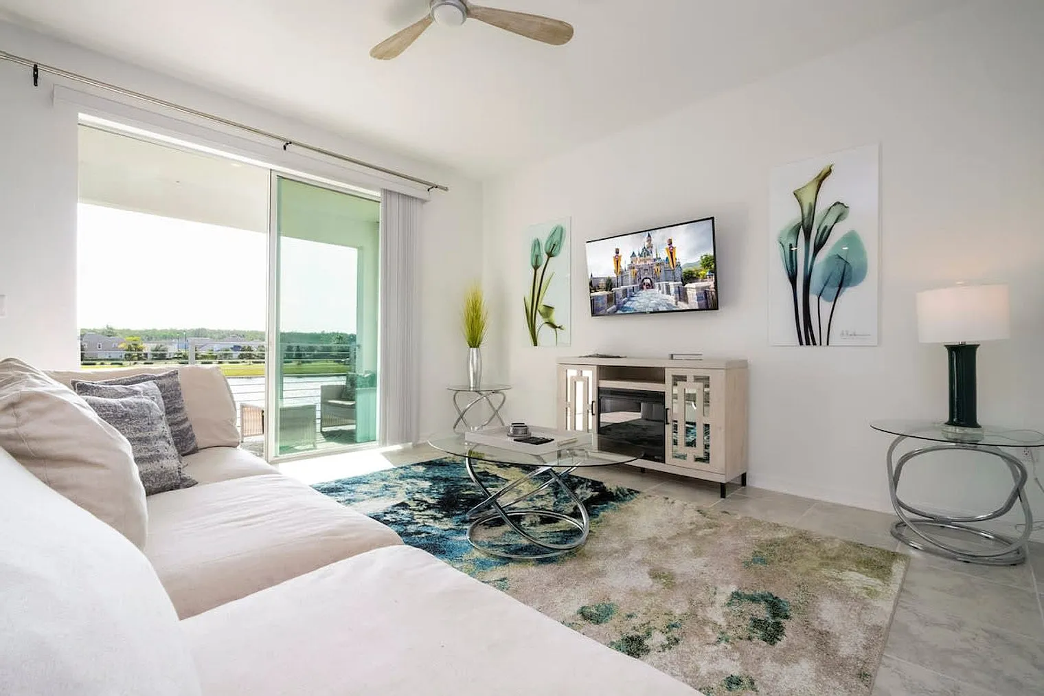 2 bed, 2.0 bath, 1280 sqft, $3,830 — Photo 2