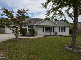 162 Parnell Rd, Hubert, NC 28539