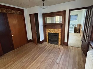 389 Maple St APT 1, Saint Paul, MN 55106
