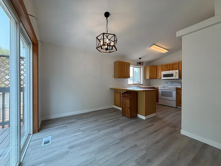 7915 E Woodland Park Dr — Photo 4