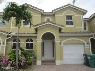 13751 SW 116th Ln, Miami, FL 33186