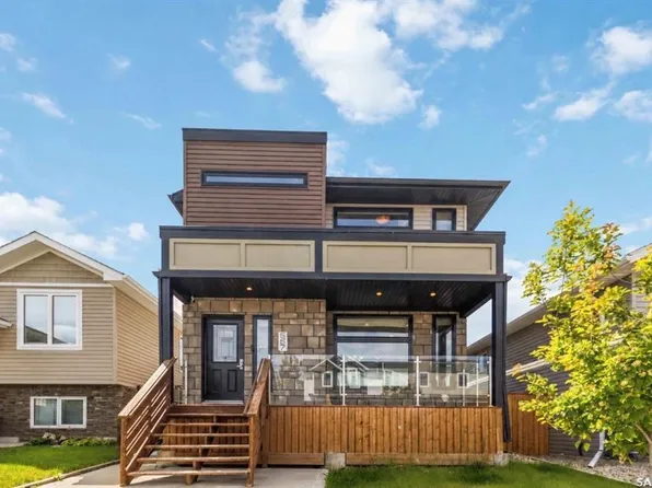 527 Kloppenburg CRESCENT, Saskatoon, SK S7W 0P1