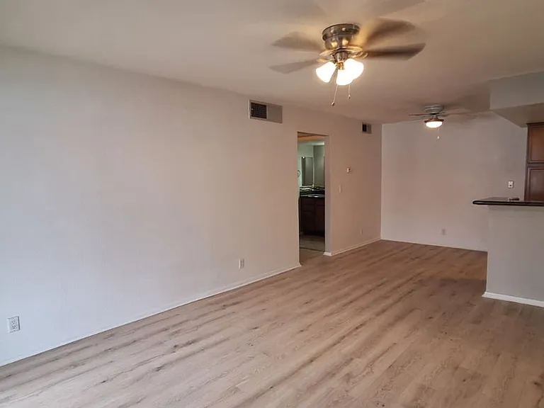 1455 E Katie Ave #C28 — Photo 4