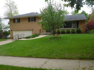 3423 Lauderdale Ln, Rockford, IL 61107