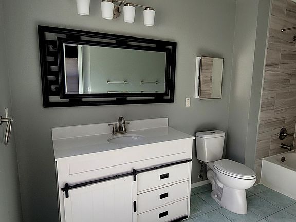 4th image of 3052 Bloomsbury Dr