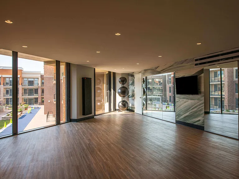 The Apex at CityPlace — Photo 46