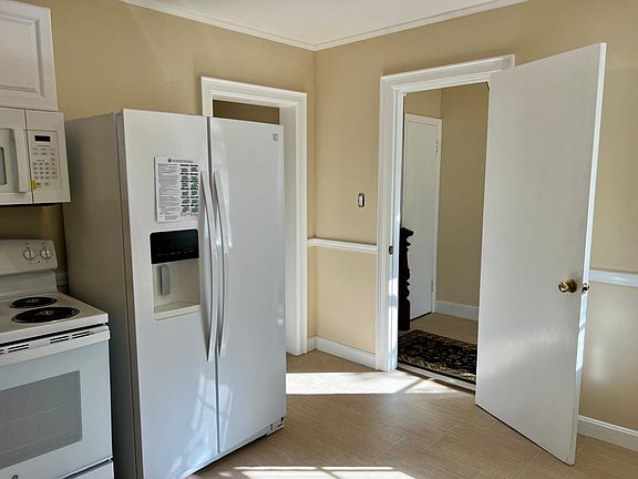 5th image of 2 Kimball Ct #1